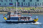 Das Ausflugsboot  Caminhos Do Duoro  (Porto, Mai 2013)