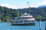 Die  Schwyz  ist ein Fahrgastschiff der Schifffahrtsgesellschaft
des Vierwaldstttersees aus Luzern. 1959 erbaut bei der SGV-Werft Luzern. Lnge ber alles: 58,36 Meter, Breite ber alles: 11,27 Meter, 900 PS, 1000 Personen. Weitere Infos gibt es da: http://www.lakelucerne.ch/index.cfm?site=schifffahrtvierwaldstaettersee.ch&page=75&lang=D      
(Foto: 18.08.2006 in Luzern)