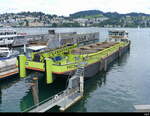 Lastschiff  FRITZ in der Hafenanlage in Luzern am 16.07.2023
