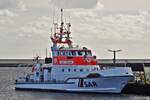 Seenotrettungskreuzer  Theo Fischer  im Schutzhafen Borkum.