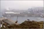 Durch den am 05.09.2004 herrschenden Seenebel entstand auch am Binnenhafen von Helgoland eine besondere Stimmung. Scan vom Dia.