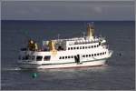 Die LADY VON BSUM (IMO 8009258) verlsst am 22.08.2010 die Reede von Helgoland und nimmt Kurs auf ihren Heimathafen. Sie wurde 1980 gebaut, ist 46 m lang, 8 m breit und fr 483 Passagiere zugelassen.