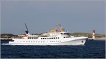 Die 1973 gebaute FUNNY GIRL (IMO 7315569) am 31.08.2016 vor Helgoland-Düne. Die FUNNY GIRL ist 68,44 m lang, 10,32 m breit und bietet 799 Passagieren Platz. Heimathafen ist Cuxhaven.