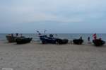 Fischerboote am Ostseestrand bei Baabe auf der Insel Rügen (Mai 2011)
