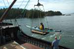 Seekayaks kriegen auf der MV Uchuck einen speziellen Service.