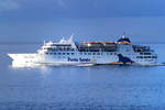 Das Fährschiff LOBO MARINHO (IMO: 9267390) der Porto Santo Line am 17.06.2023 unterwegs von Funchal zur Insel Porto Santo vor Canico.