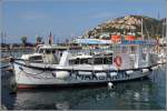 Mit der kleinen Personenfhre MARGARITA werden in der Saison Fahrgste von Sant Elm auf die kleine, Mallorca vorgelagerte Isla Dragonera gefahren. Hier liegt sie am 25.02.2013 im Hafen von Port d'Andratx.