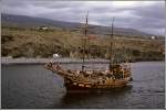 Die NOSTRAMO wird fr Ausflugsfahrten entlang der Kste von Teneriffa genutzt. Scan eines Dias aus dem Jahr 1990.