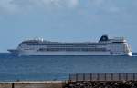 MSC Armonia, hier verlsst das Schiff gerade den Hafen von Arrecife am 15.12.2014.
