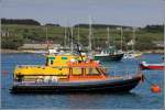Das Lotsenboot PEGASUS des St. Mary's Harbour auf den Isles of Scilly liegt am 01.06.2012 im Hafen von St. Mary's.