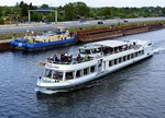 FMS HAVELLAND , Fahrgastschiff der Reederei Triebler im Westhafenkanal, höhe Goerdelersteg in Berlin -Charlottenburg im Mai 2015.