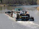 Schubboot  EDDI  (05801380 , 25,65 x 8,18m) hatte am 12.03.2021 den zweiten Leichter vom Oberwasser der Schleuse Kleinmachnow / TELTOWKANAL geholt und steuerte nun im Unterwasser auf den zuerst