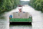 Der RoRo-GSL  URSUS  (04810440 , 64,50 x 9,50m) wurde am 25.06.2021 vom Schubboot Paula (04802120 , 20 x 4,70m) im  BERLIN-SPANDAUER-SCHIFFFAHRTSKANAL  Richtung Havel geschoben. Da in Berlin keine Gasturbinen mehr produziert werden sollen wird der Ursus für deren Transport nicht mehr benötigt. Hat er nun auf diesem Weg Berlin für immer verlassen ?