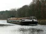 GMS  ANNA  (04701340 , 80 x 8,20m) am 24.01.2022 im  TELTOWKANAL  zw. der A115 und der Schleuse Kleinmachnow zu Berg.