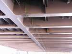 Neubau der Mrschbrcke ber den Westhafenkanal in Berlin-Charlottenburg. Im Bild die Verschraubungen, welche beide Stahlbrckenteile zu einer Einheit zusammenfgen. Die Brckenbreite betrgt nun 40,7m. Foto: 24.2.2006 