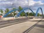 Neubau der Mrschbrcke als Bogenbrcke im Zuge des Tegeler Weg ber den Westhafenkanal zum Jacob-Kaiser-Platz in Berlin-Charlottenburg. Der Neubau, finanziert durch das Verkehrsprojekt Deutsche Einheit Nr.17, hat eine Spannweite von 64m und eine Breite von 40,7m. Die lichte Hhe betrgt nun 5,25m. Wiedererffnung fr den Verkehr am 7.6.2006. 
