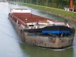 MS Harmonie  ENI 04804310 - L 80m - B 9.05m - T 1168 / Gemeldet in Duisburg D. 
Zu Berg im DEK/Bevergern am 5.10.10.