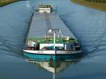 MS Lucas  ENI 04007090 - L 100m - B 9.50m - Tg 2.80m - T 1808 - PS 1240-Deutz - Bj 1915 in Mainz Kastel./ Gemeldet in Neckargemnd/D. Zu Berg im DEK bei Birgte am 25.10.2010.