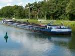 MS Ariki  ENI 06003662 - L 80m - B 8.20m - Tg 2.53m - T 1117 - PS 940-Cummins - Bj 1953 in Maunz./ Gemeldet in Vechelde/D. Zu Berg im DEK vor der Schleuse Rodde am 5.09.10,