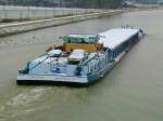 MS Christina  ENI 02206027 - L 89m - B 9.00m - Tg 2,52m - T 1271 - PS 1015-Cataerpillar - Bj 1965 in Berlin./ Gemeldet in Groningen/NL. Zu Berg in Birgte am 3.12.2010.