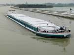 MS Dieu Donn  ENI 02325183 - L 105m - B 9.50m - Tg 2.72m - T 1902 - PS 1050-Deutz - Bj 1969in Berlin./ Gemeldet in Lelystad/NL. Zu Berg im DEK/Birgte am 3.12.2010.