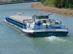 GMS Dialasa - 06004231 - Lnge: 80,00 m - Breite: 9,00 m - Tiefgang: 2,78 m - Tonnage: 1406 t - PS 1200-Cummins - Bj 1972 bei H.Grube in Hamburg - Gemeldet in Gent/B. Hier zu Tal im DEK vor Riesenbeck am 26.06.2010.