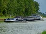 GMS Fehar - 06003895 - Lnge: 85m - Breite: 9.50m - Tiefgang: 3.02m - Tonnage: 1690 - PS 1100-Cummins - Bj 1972 bei van Goor in Monnickendam - Gemeldet in Giesbeek/NL. Zu Tal in Bergeshvede am 26.08.2010.
