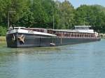 GMS Marino - 04018160 - Lnge: 79,45 m - Breite: 9,47 m - Tiefgang: 2,90 m -Tonnage: 1457 - PS 750-MAN - Bj 1922 in Kiel bei Germaniawerft - Gemeldet in Wiesmoor/D. Vor Schleuse Bevergern am 23.06.2010.