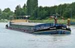 GMS Fighter - 02001872 - Lnge: 67,00 m - Breite: 8,20 m - Tiefgang: 2,58 m -Tonnage:904 t - PS 2x 224-DAF - Bj 1929 bei Meijer in Zaltbommel - Gemeldet in Haren/Ems/D.Zu Berg vor der Schleuse Mnster am 8.06.2009.