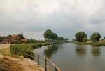 1995 Der Elbe-Lbeck-Kanal (bei Siebeneichen)wird vorwiegend von Sportbooten benutzt.