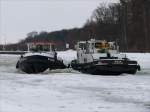 Eisbrecher WISENT, Geesthacht und BISON, Lauenburg beim Eisaufbruch auf dem Elbe-Seitenkanal; 23.02.2010  