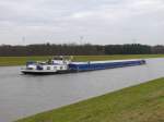 Nachschuss auf Frachtschiff LINAH, Stade (04020160) von Scharnebeck kommend auf dem Elbe-Seitenkanal; 16.01.2011  
