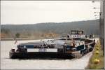 JADE und ZENN legen als Schubverband im Oberhafen der Schleuse Uelzen I an, um auf die Schleusung zu warten. Die beiden Schiffe sind fr den Schubverkehr umgebaute Binnenschiffe. Aufnahmedatum: 22.10.2006