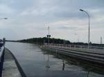 Mittellandkanal, WSK Magdeburg: Schleuse Hohenwarthe, Blick nach Westen.  19.07.2007