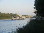 ALSLEBEN auf dem Mittellandkanal bei Lbbecke auf der Brcke ist die Eurobahn zu sehen die auf den Weg nach Bielefeld ist.