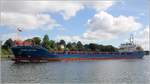 Die 2000 gebaute TRANSLONTANO (IMO 9199385) ist am 05.07.2017 auf dem NOK Höhe Rendsburg Richtung Kiel unterwegs. Dieses Mehrzweckschiff ist 99,95 m lang und 16,30 m breit, hat eine GT/BRZ von 3.244, eine DWT von 4.135 t und kann auch 264 TEU transportieren. Heimathafen ist Gibraltar. Frühere Namen: GROOTDIEP, LONTANO.