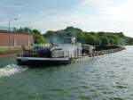 GMS - Christine  - 04001570 - Lnge: 80,00 m - Breite: 8,20 m - Tiefgang: 2,50 m -Tonnage: 1089 t - PS 665-MAN - Bj 1959 in Emden bei Cassens. Gemeldet in Datteln/D. Hier ausfhrend Schleuse Wanne Eickel am 23.05.2011.
