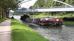 GMS Nelly, ENI Nr. 02314263, am 25.07.25 unter der Döttelbeck-Brücke am Rhein-Herne-Kanal in Castrop-Rauxel.
Das Schiff wurde 1925 in Zaltbommel/NL gebaut und hat den Heimathafen Kostrzyn in Polen.