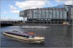 Die PRINSES CHRISTINA ist ein Rundfahrtenboot der Rederij P. Kooij in Amsterdam.
Sie bietet Platz für 80 Fahrgäste. 09.06.2015