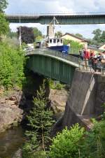 Eine 32,5m lange Trogbrücke (Aquadukt) die von 33000 Nieten zusammengehalten wird.