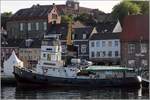 Die 1954 gebaute FLENSBURG liegt am 05.07.2017 in Flensburg. Der Schlepper ist 21,90 m lang und 5,62 m breit. Im Jahr 2000 wurde die FLENSBURG außer Dienst gestellt. Heute fährt sie noch als Traditionsschiff. Am Heck ist der Heimathafen Glückstadt angegeben. 