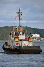 Schlepper HOLTENAU in Flensburg.