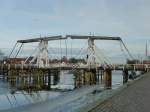 Hölzerne Klappbrücke (Baujahr 1887) über den Ryck in Greifswald-Wieck; 08.02.2014
