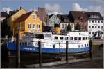Die NORDERTOR liegt seit 1978 im Husumer Hafen und wird heute als Restaurantschiff genutzt. 1936 wurde sie unter dem Namen KITZBERG in der Kieler Frder als Fahrgastschiff in Dienst gestellt und war auch einige Jahre in der Flensburger Frde im Einsatz. Lnge: 27 m, Breite: 7 m. 13.08.2010