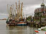 Krabbenkutter vertut im Hafen von Neuharlingersiel (30.08.2007)