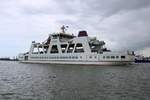 Personenfähre  Frisia IV  (Bauj. 2002) der Reederei Norden-Frisia nach Norderney läuft aus dem Norddeicher Hafen aus. [27.7.2017 - 16:04 Uhr]
