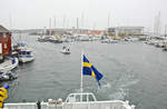 Foto vom Hafen in Gullhomen an der schwedische Westküste - von der Fähre Tuvesvik-Gullholmen aufgenommen.