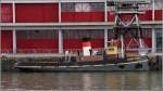Die JOHN KING ist ein 1935 bei Charles Hill & Sons in Bristol gebauter Schlepper mit einer Länge von 20,89 m und einer Breite von 5,18 m. Der Schlepper trug auch schon die Namen PETER LEIGH, PRIDE und DURDHAM. Heimathafen ist Bristol. Hier liegt sie am 02.06.2014 vor dem M Shed Museum im Floating Harbour.