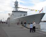 Inspektionschiff F357  THETIS  am Amaliehaven in Kopenhagen am 10. August 2010 anlsslich der dnischen Marine 500 Jahre Jubilum.