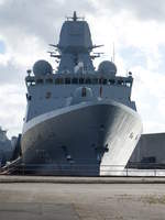 Fregatte Iver Huitfeldt (F361), 6645 to, Länge 138.7 Meter, gebaut auf der Baltija-Werft in Klaipėda, Bewaffnung 4 × Mk.